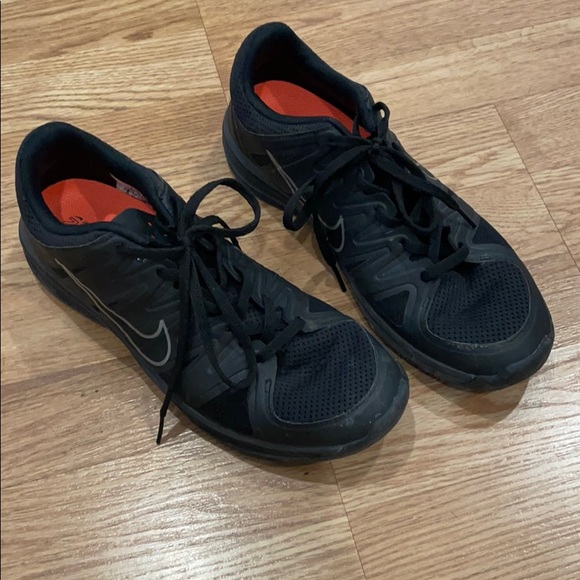 Nike - Picture 1 of 4